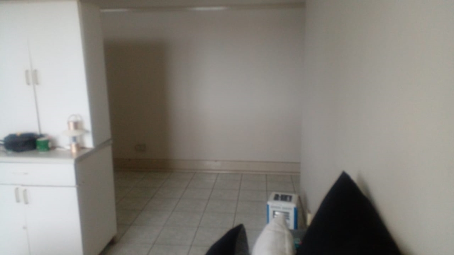 1 Bedroom Property for Sale in Port Elizabeth Central Eastern Cape